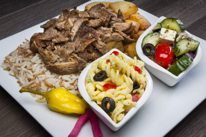 Le gyros est un festival gourmand à chaque bouchée.