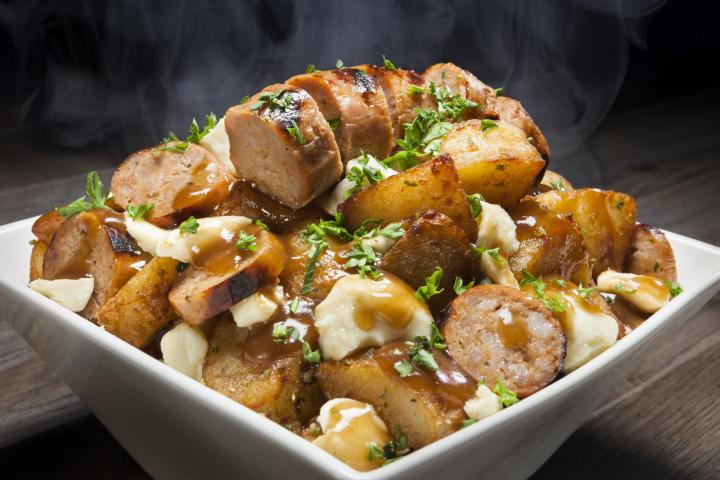 La poutine à Chambly, une préparation culinaire québécoise.